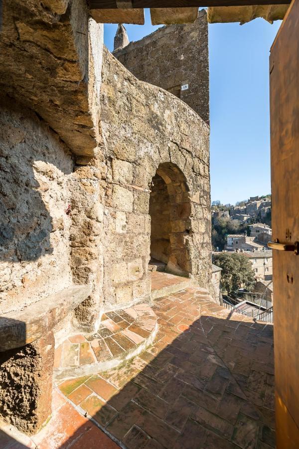Opera Suites - Le Notti Bianche Calcata Exterior foto
